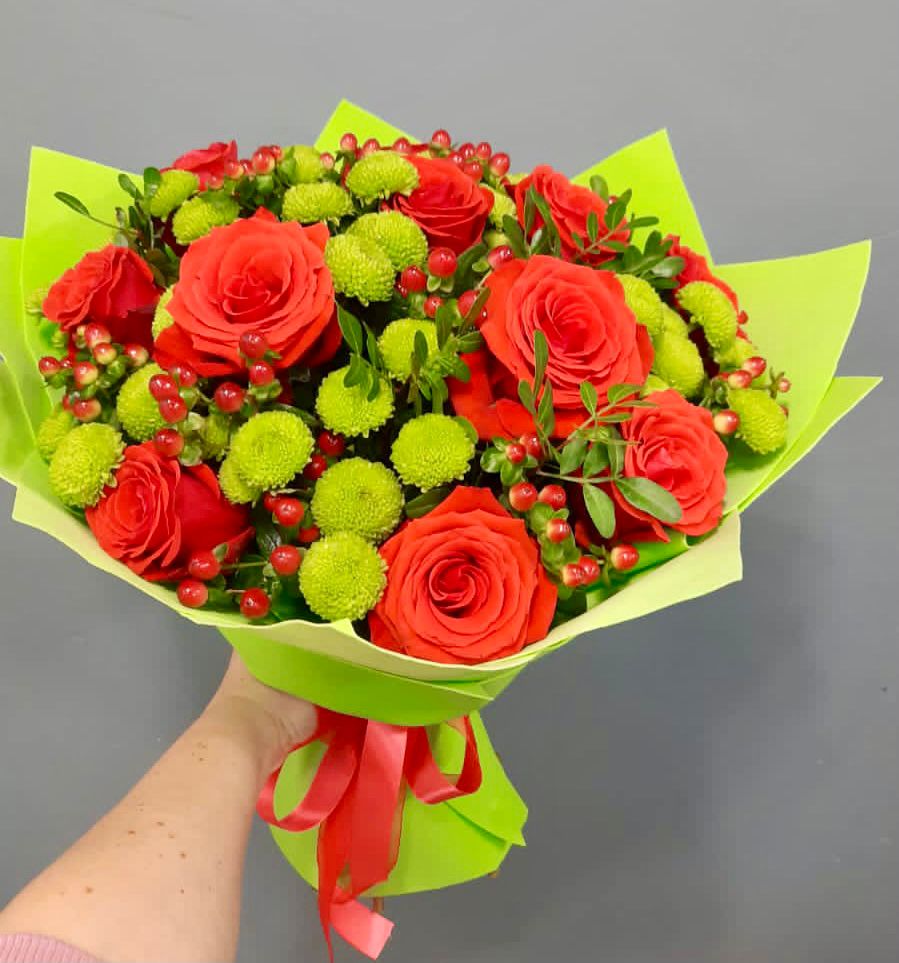 Букет цветов из: Хризантемы и Розы в Каменной Балке