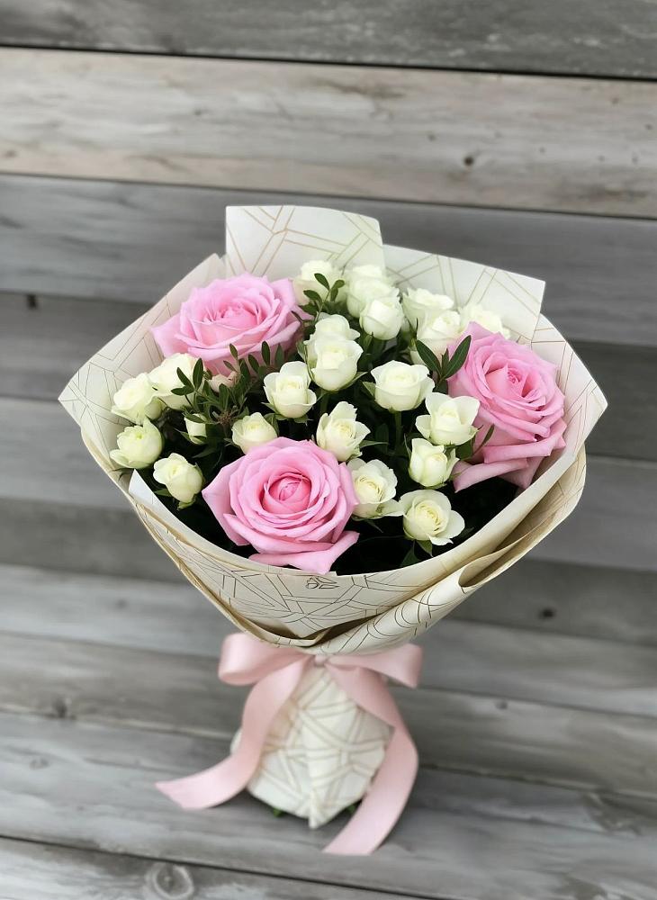 Букет цветов из: Розы в Каменной Балке