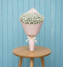 Букет цветов из:  Гипсофила в Каменной Балке