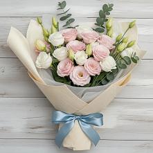 Букет цветов из:  Лизиантусы в Каменной Балке