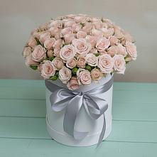 Цветочная композиция из Розы в шляпной коробке в Каменной Балке