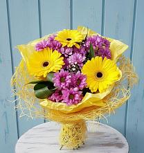 Букет цветов из:  Хризантемы и Герберы #REPLACE_PRED# Каменной Балке