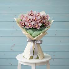 Букет цветов из:  Орхидеи и Розы в Каменной Балке