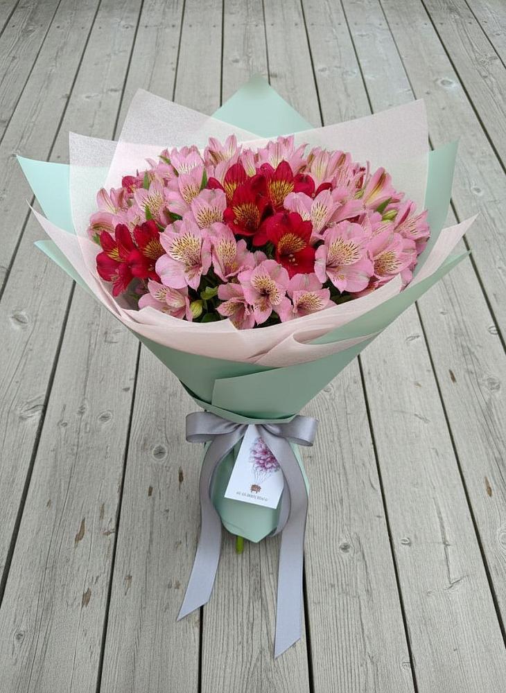 Букет цветов из: Альстромерии в Каменной Балке