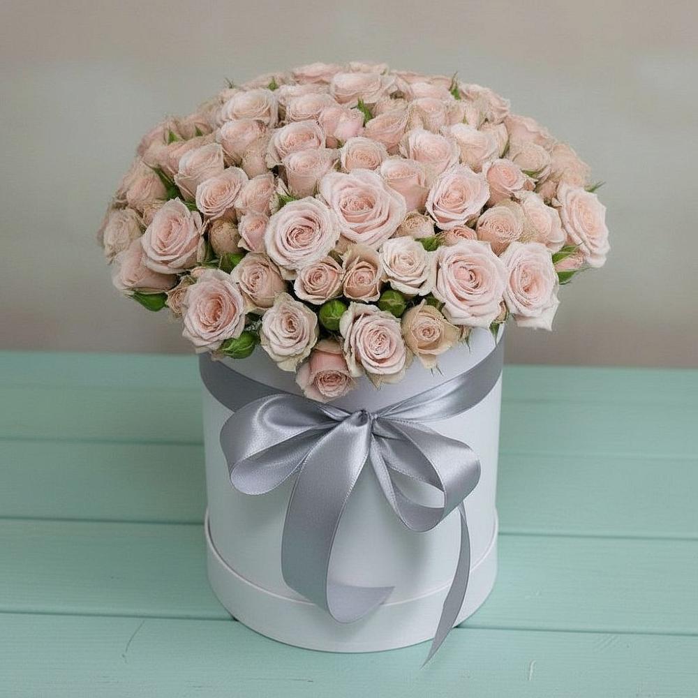 Цветочная композиция из Розы в шляпной коробке в Каменной Балке